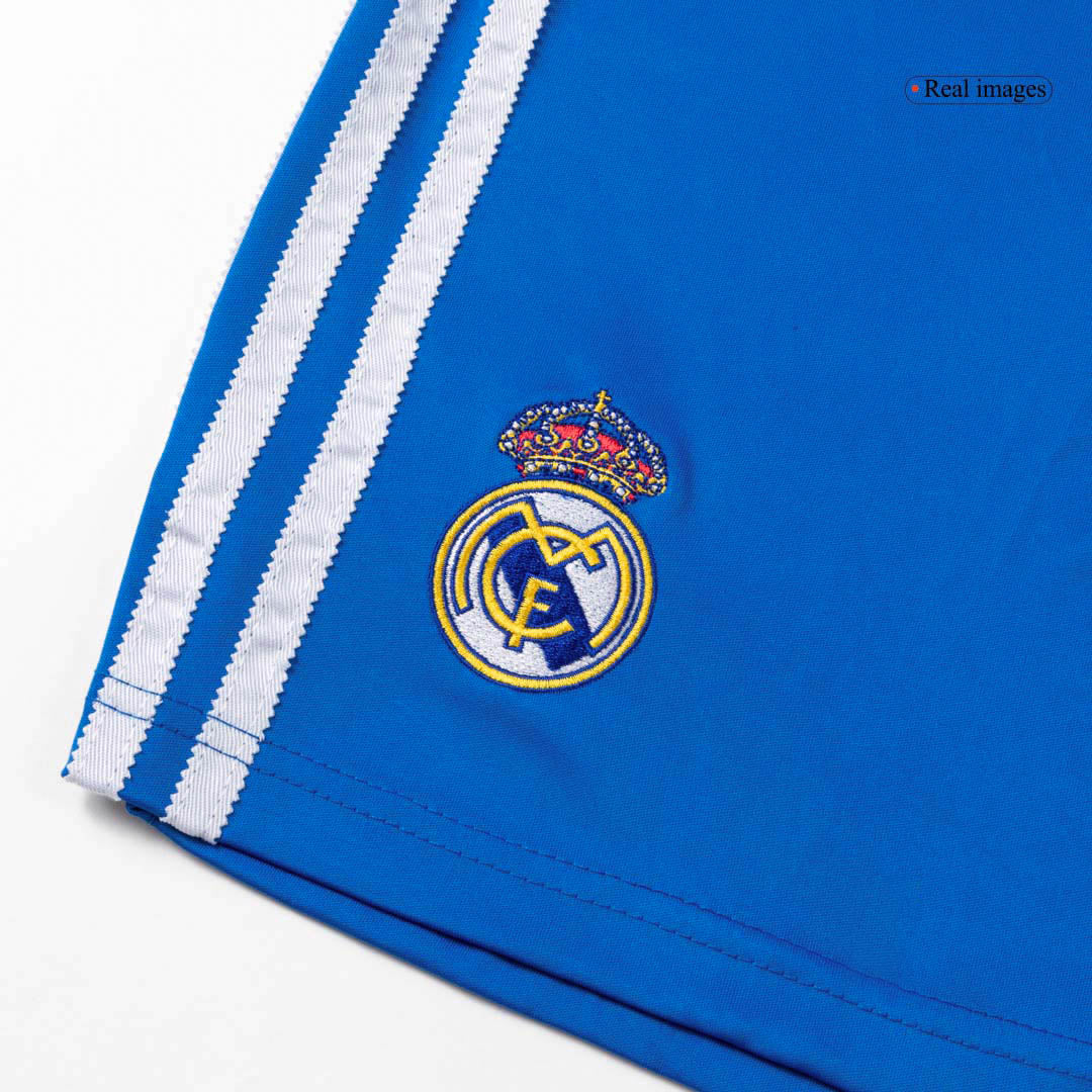 Kit completo da trasferta 2025/26 dei Blancos