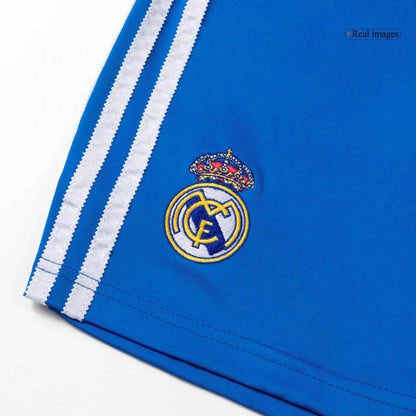 Kit completo da trasferta 2025/26 dei Blancos