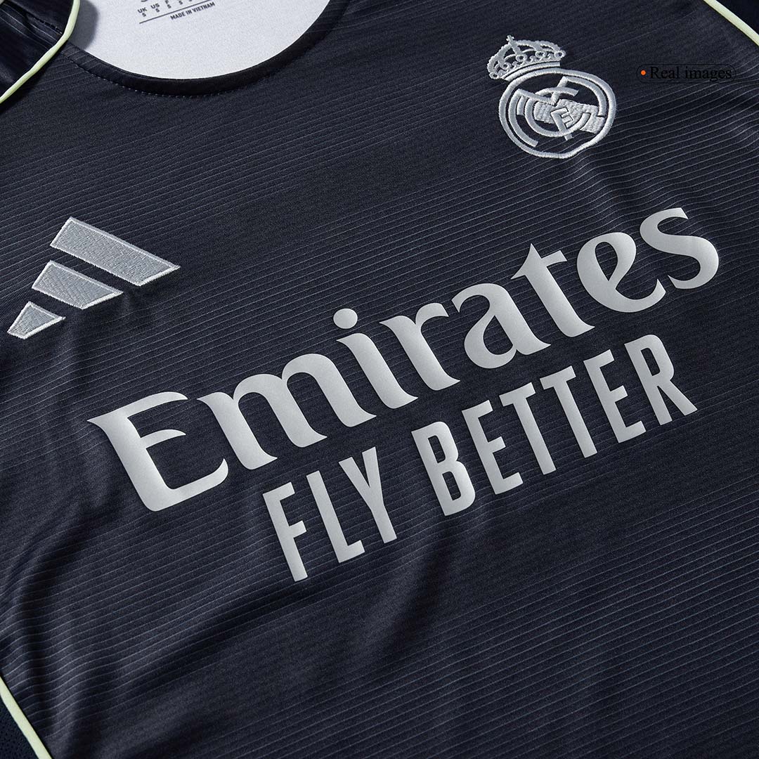 Maillot extérieur Los Blancos 2025/26 MBAPPÉ #10 [PREMIUM]